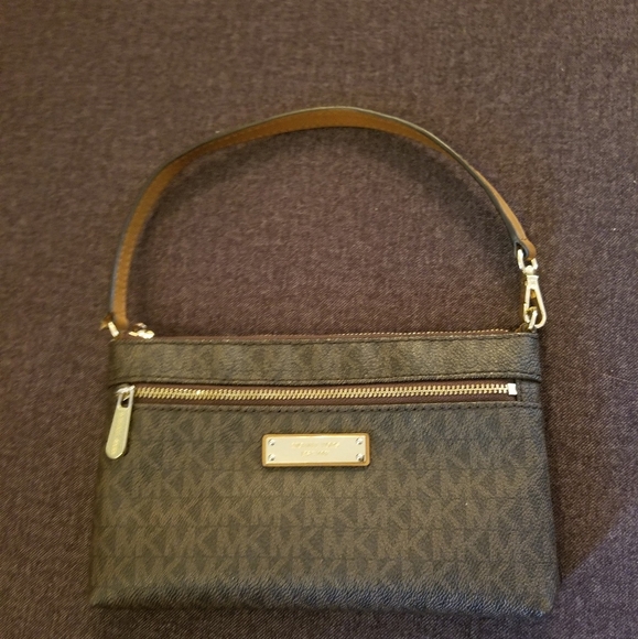Michael Kors Handbags - Michael Kors